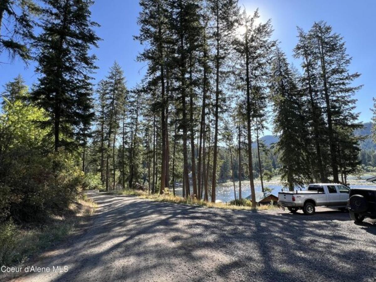 Picture of Residential Land For Sale in Hayden, Idaho, United States