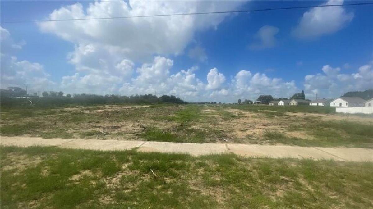 Picture of Residential Land For Sale in Frostproof, Florida, United States