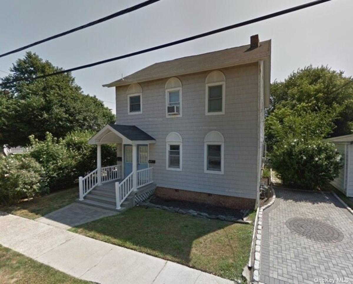 Picture of Home For Rent in Babylon, New York, United States