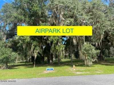 Residential Land For Sale in Crescent City, Florida