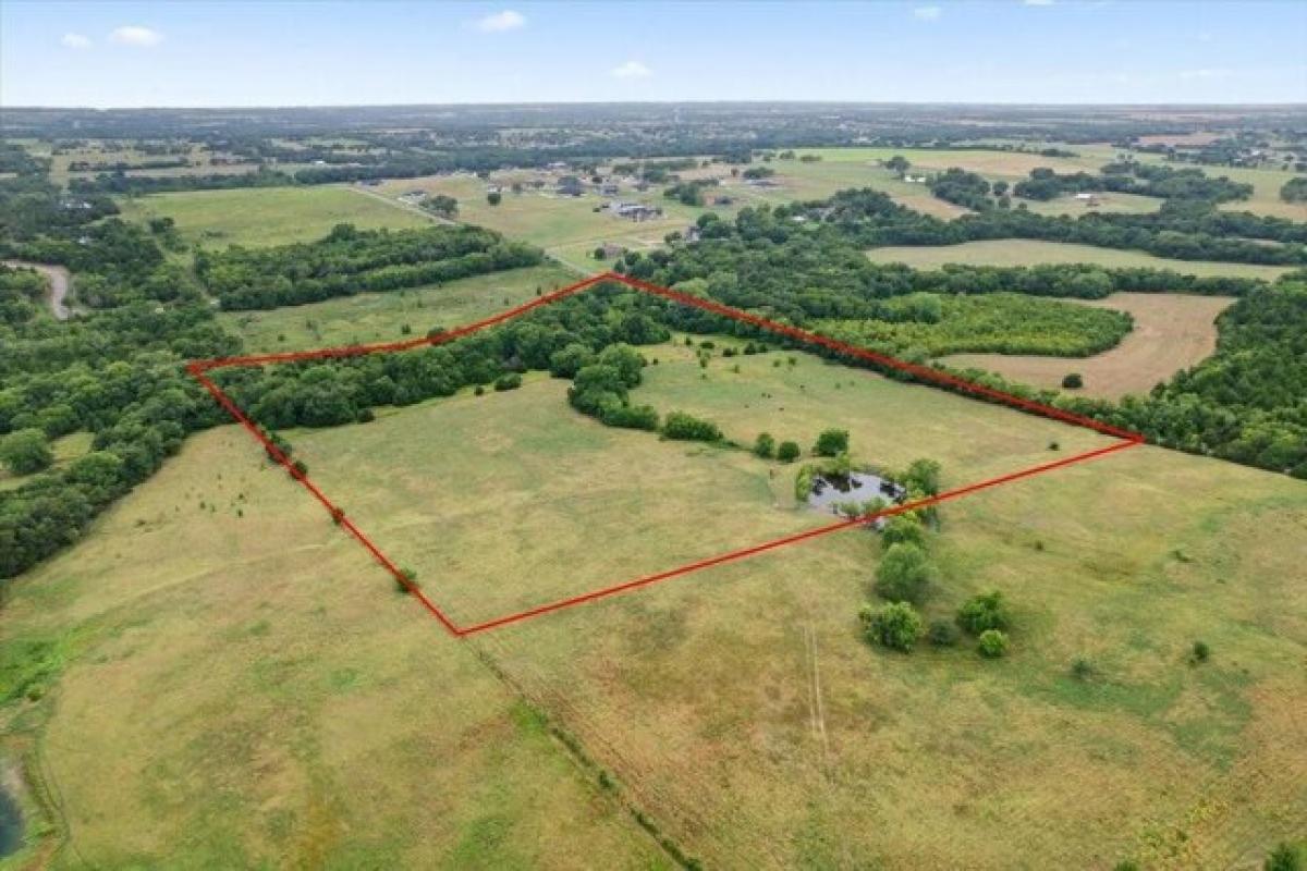 Picture of Residential Land For Sale in Van Alstyne, Texas, United States