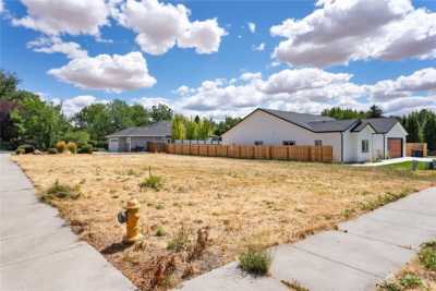 Residential Land For Sale in Walla Walla, Washington