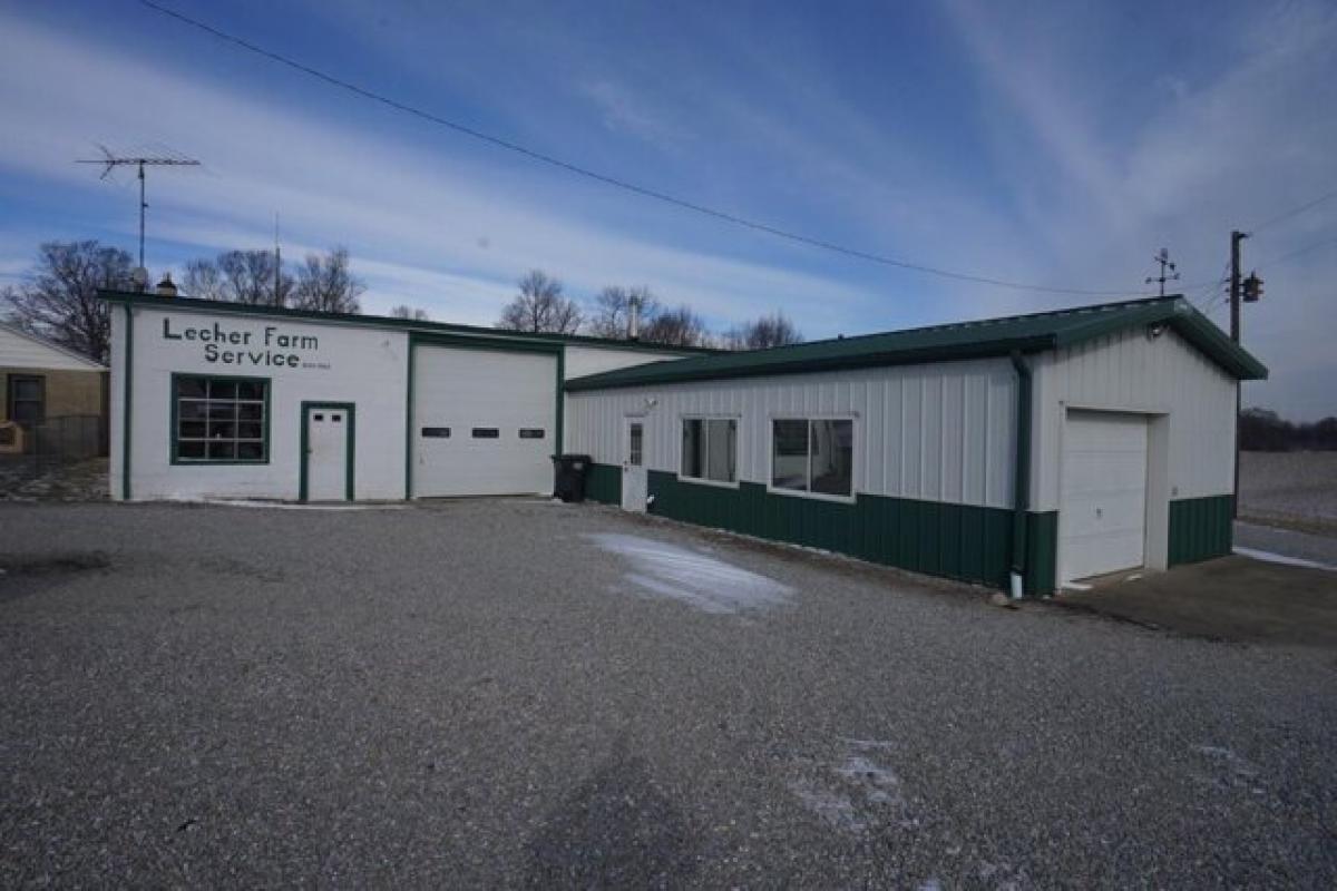 Picture of Home For Sale in Greensburg, Indiana, United States