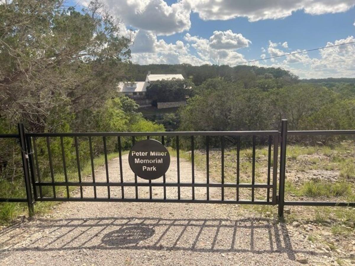 Picture of Home For Sale in Hunt, Texas, United States