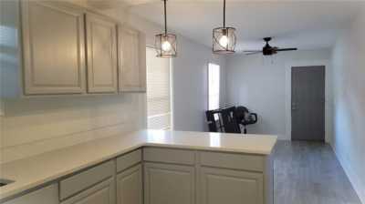 Home For Rent in Deland, Florida