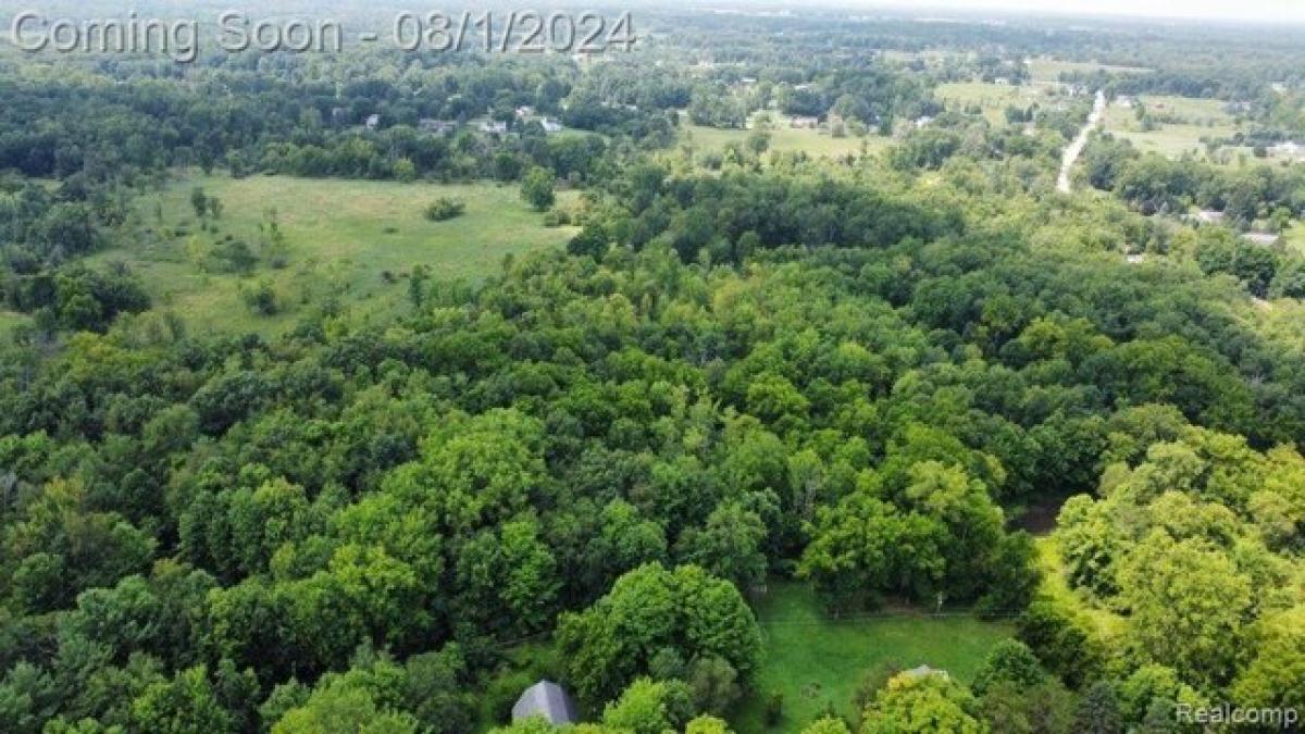 Picture of Residential Land For Sale in Howell, Michigan, United States