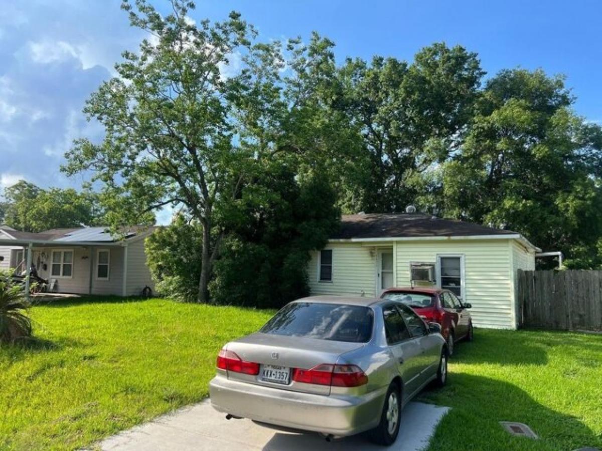 Picture of Home For Sale in Deer Park, Texas, United States