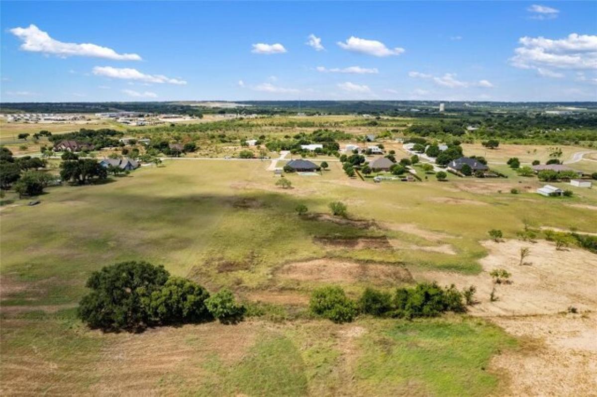 Picture of Home For Sale in Brownwood, Texas, United States