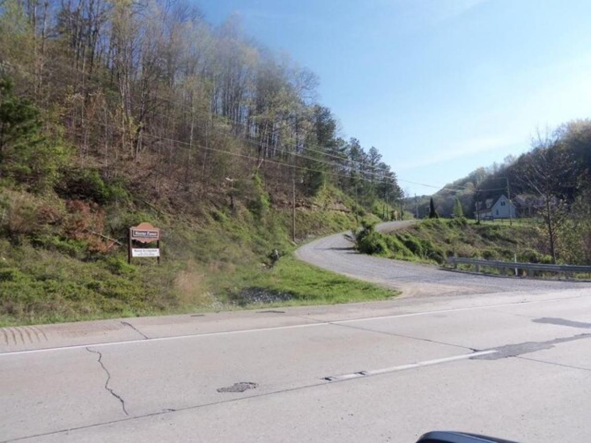 Picture of Residential Land For Sale in Emmalena, Kentucky, United States