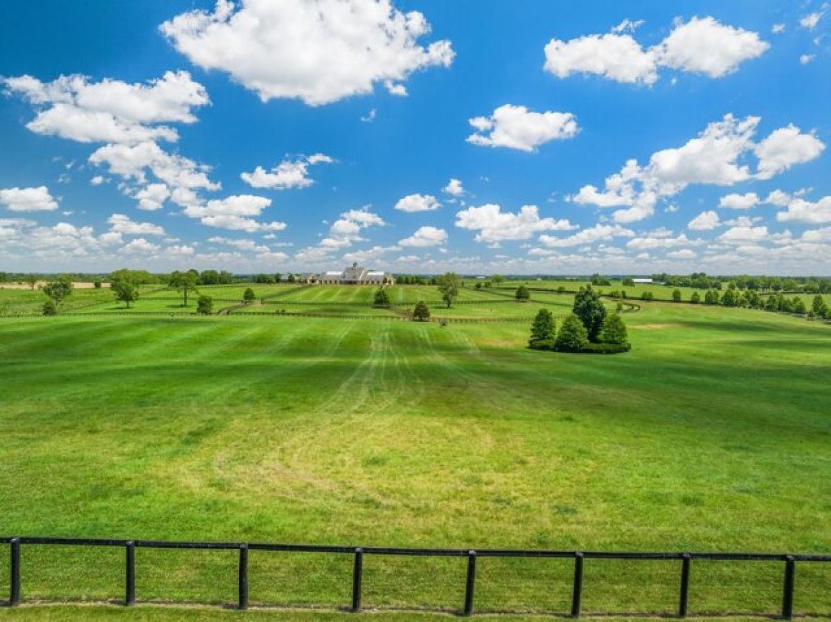 Picture of Residential Land For Sale in Paris, Kentucky, United States