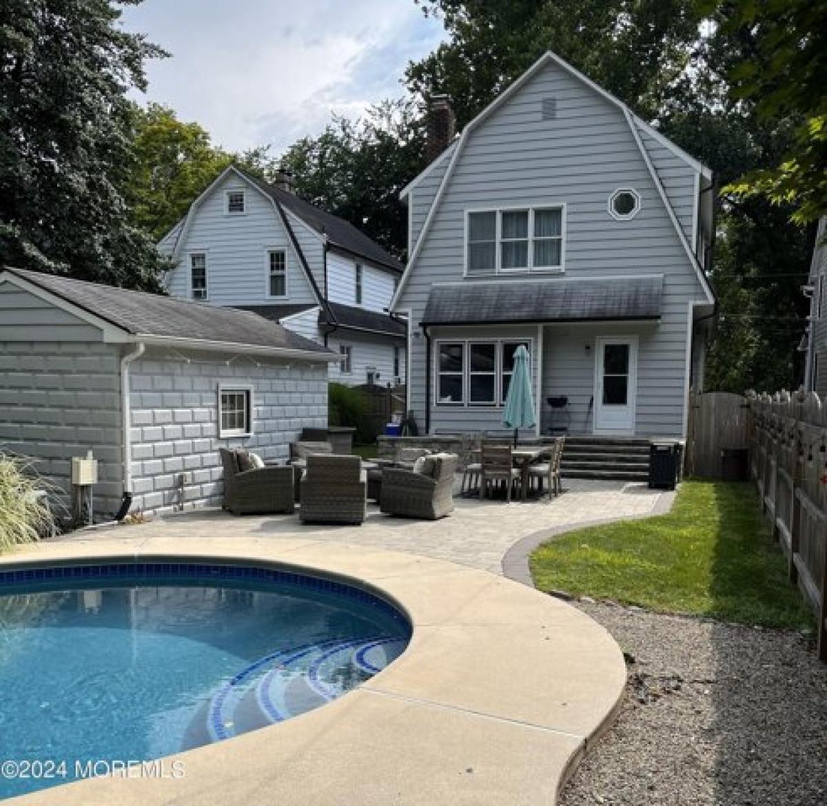 Picture of Home For Sale in Haddonfield, New Jersey, United States