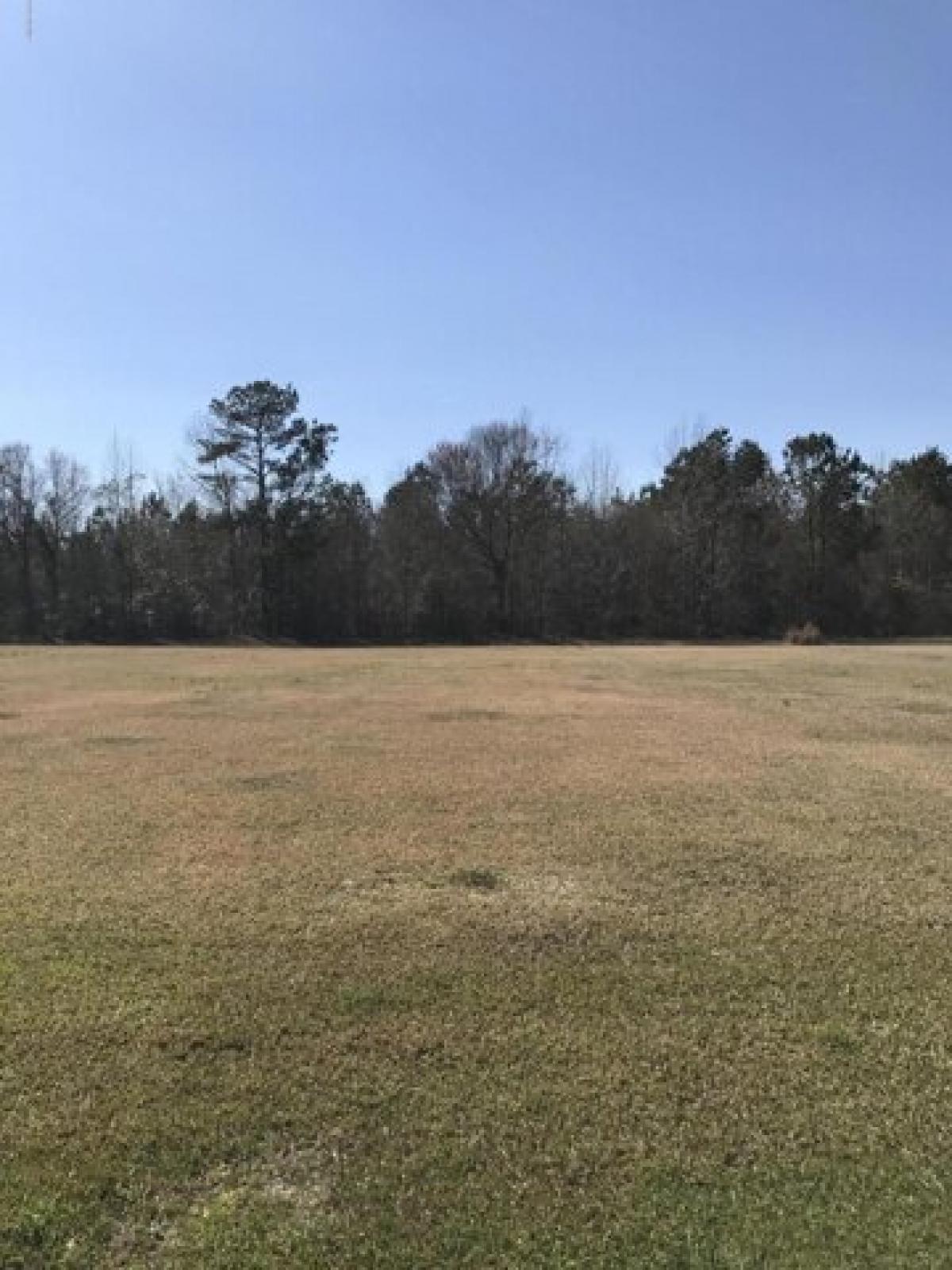 Picture of Residential Land For Sale in Calabash, North Carolina, United States