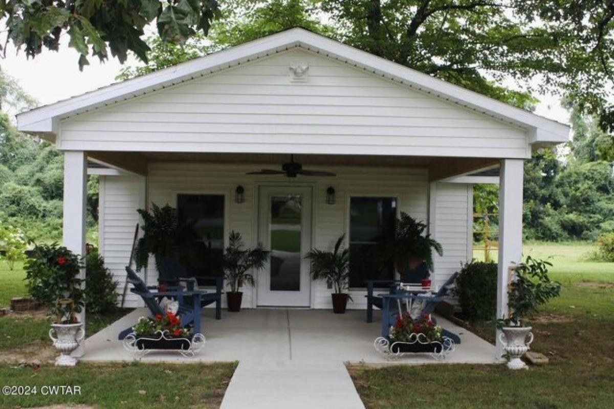 Picture of Home For Sale in Newbern, Tennessee, United States