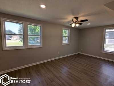 Home For Sale in Burlington, Iowa