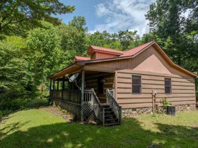 Home For Sale in Whittier, North Carolina