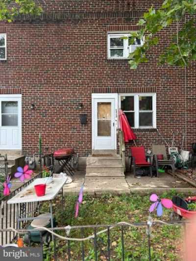 Home For Sale in Upper Darby, Pennsylvania