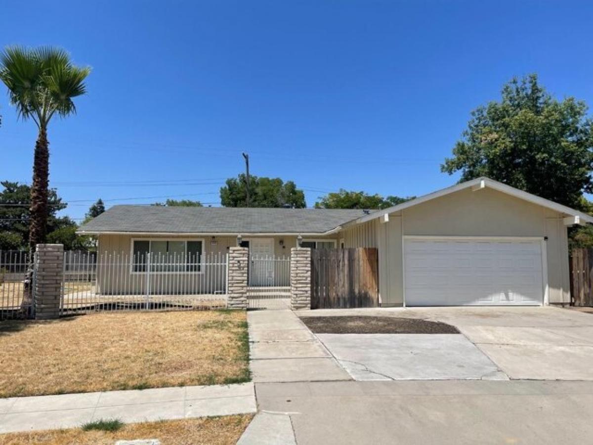 Picture of Home For Rent in Fresno, California, United States