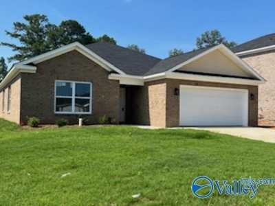 Home For Sale in New Hope, Alabama