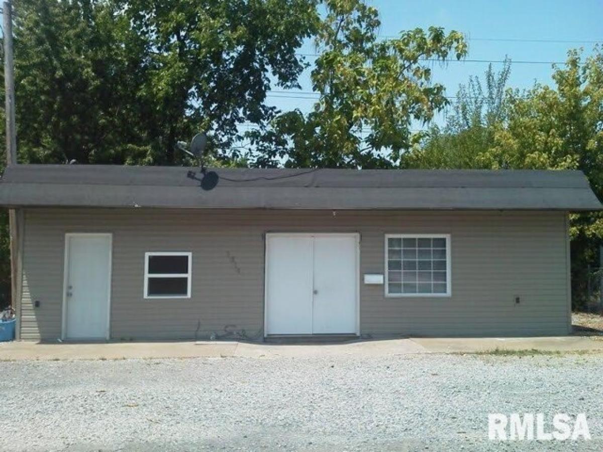 Picture of Home For Sale in Marion, Illinois, United States