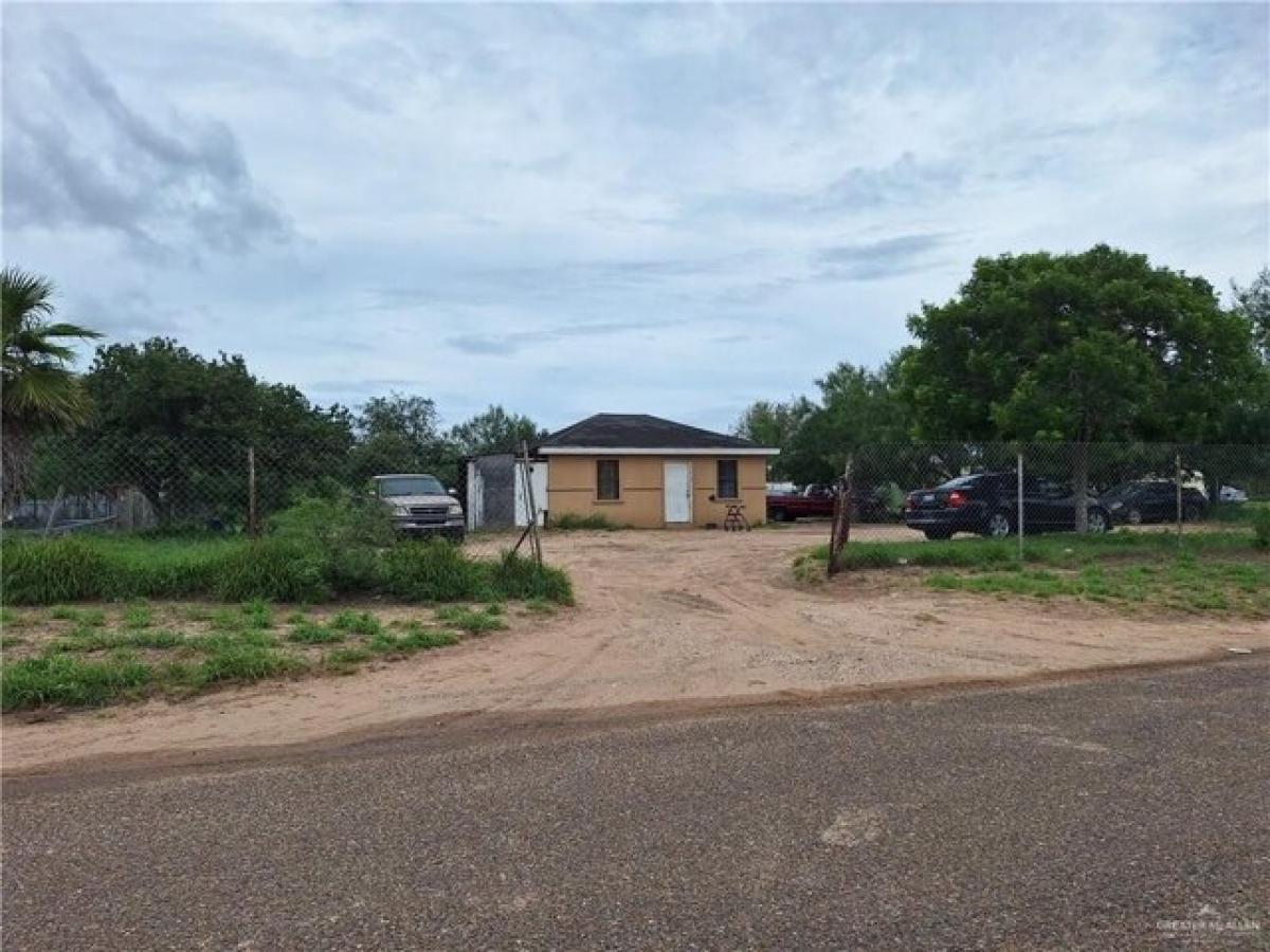 Picture of Home For Sale in Penitas, Texas, United States