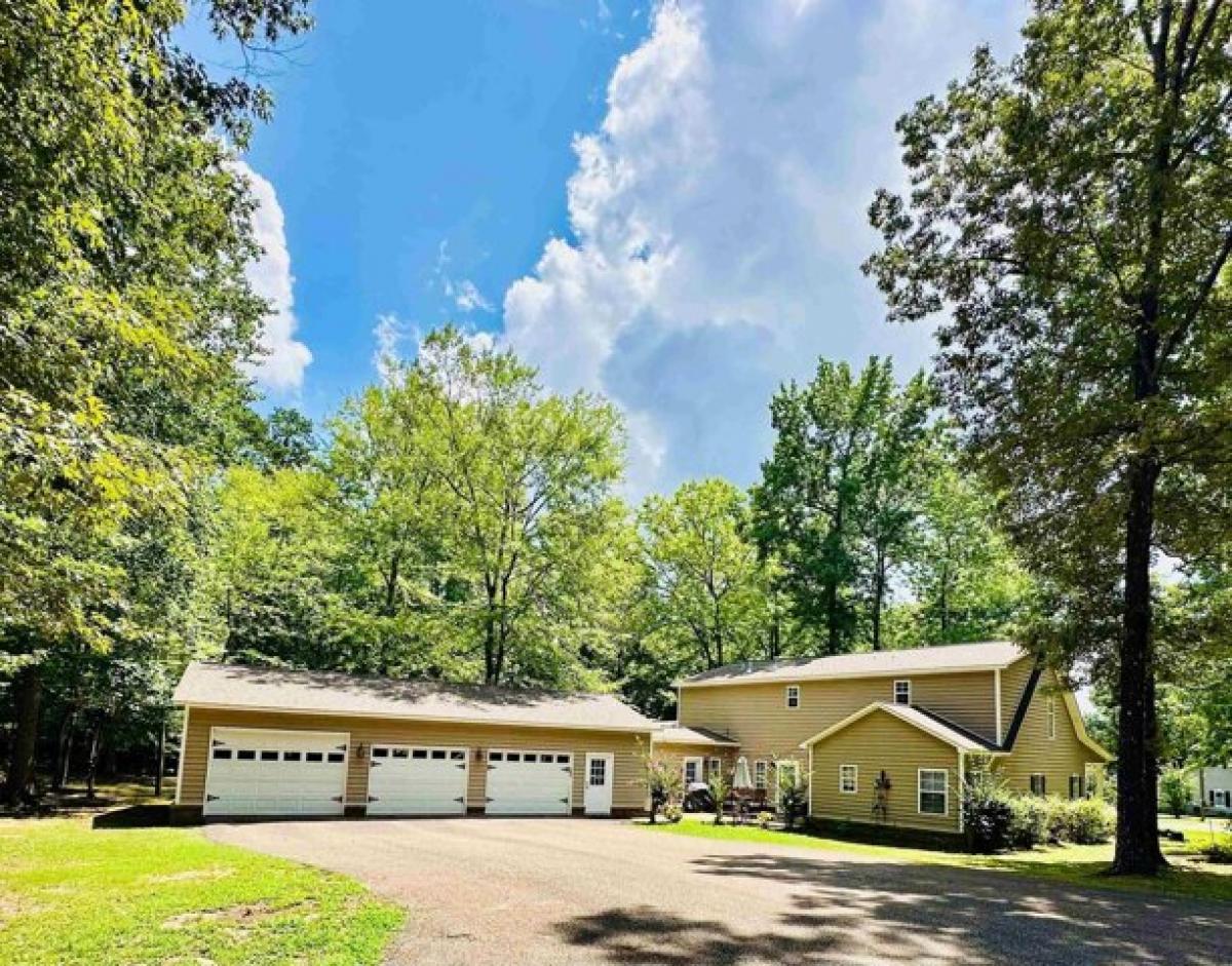 Picture of Home For Sale in Counce, Tennessee, United States