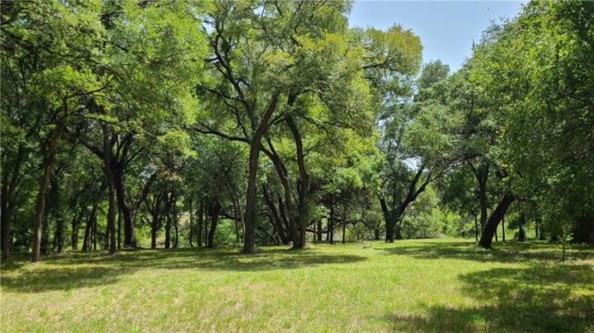 Picture of Residential Land For Sale in McGregor, Texas, United States