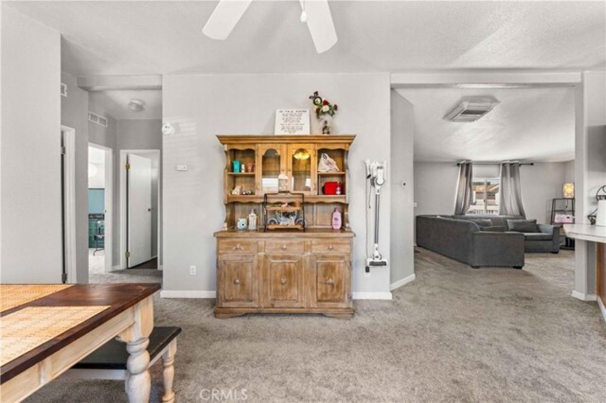 Picture of Home For Sale in Rosamond, California, United States