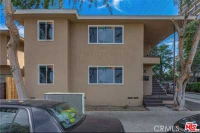 Home For Sale in Huntington Park, California