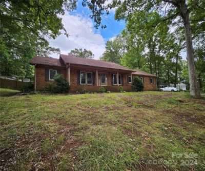 Home For Sale in Wingate, North Carolina