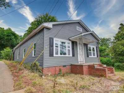 Home For Sale in Wadesboro, North Carolina