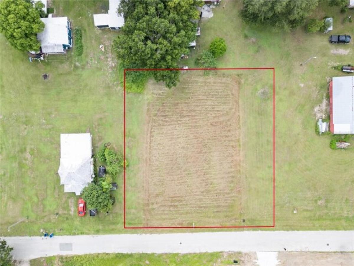 Picture of Residential Land For Sale in Fort Meade, Florida, United States