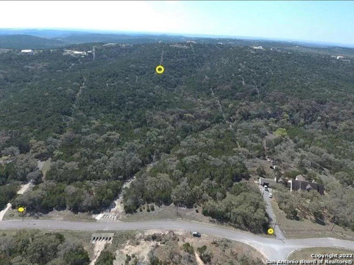 Picture of Residential Land For Sale in Mico, Texas, United States