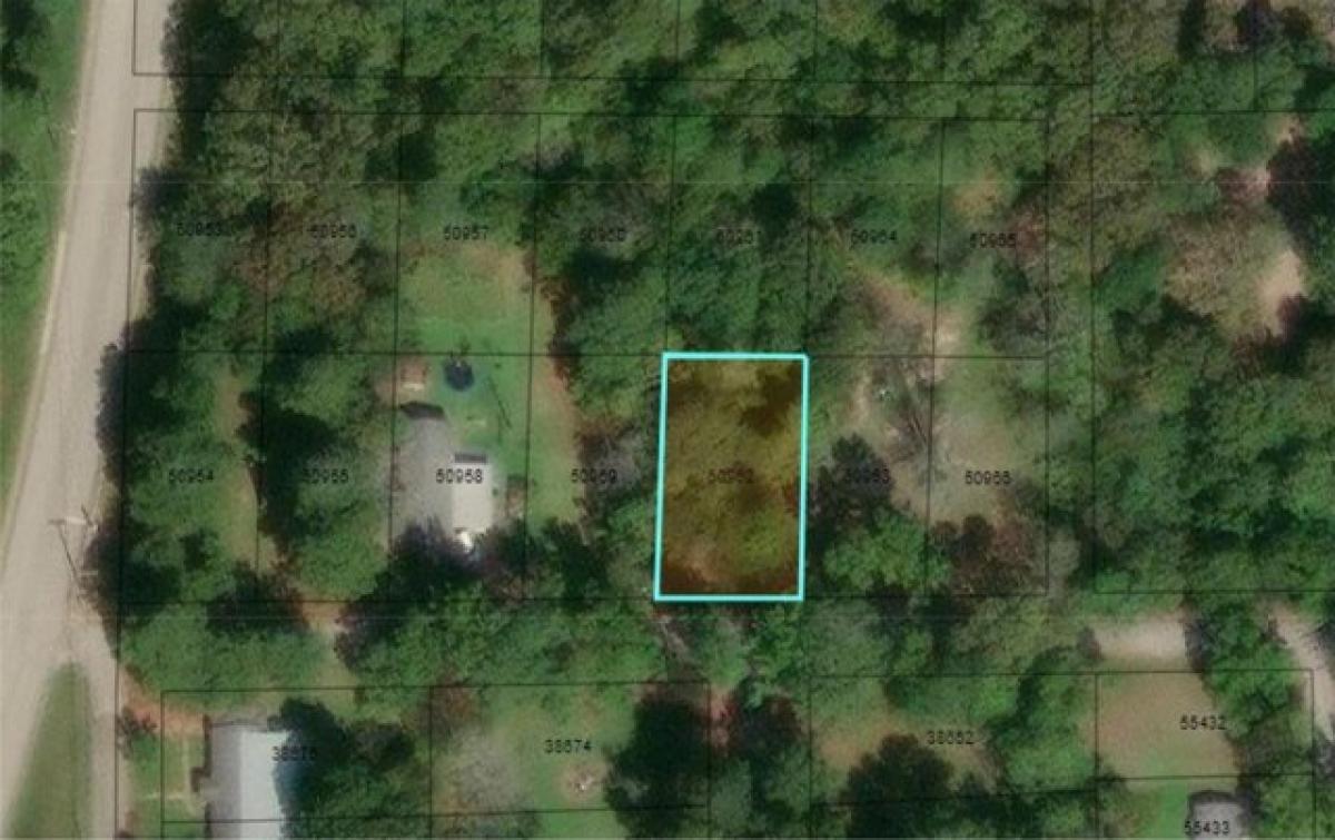 Picture of Residential Land For Sale in Lufkin, Texas, United States