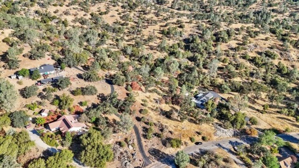 Picture of Residential Land For Sale in Coarsegold, California, United States