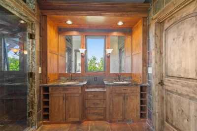 Home For Sale in Manhattan, Montana