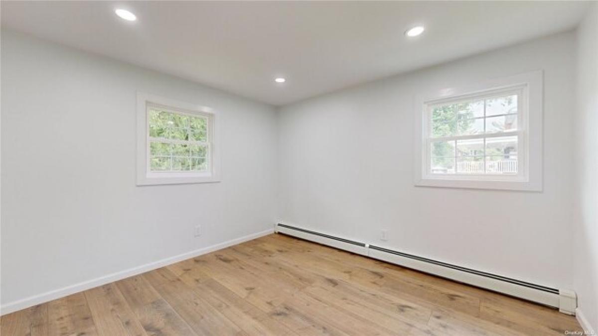 Picture of Home For Rent in Brentwood, New York, United States