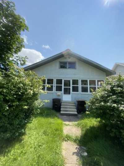 Home For Sale in Freeport, Illinois