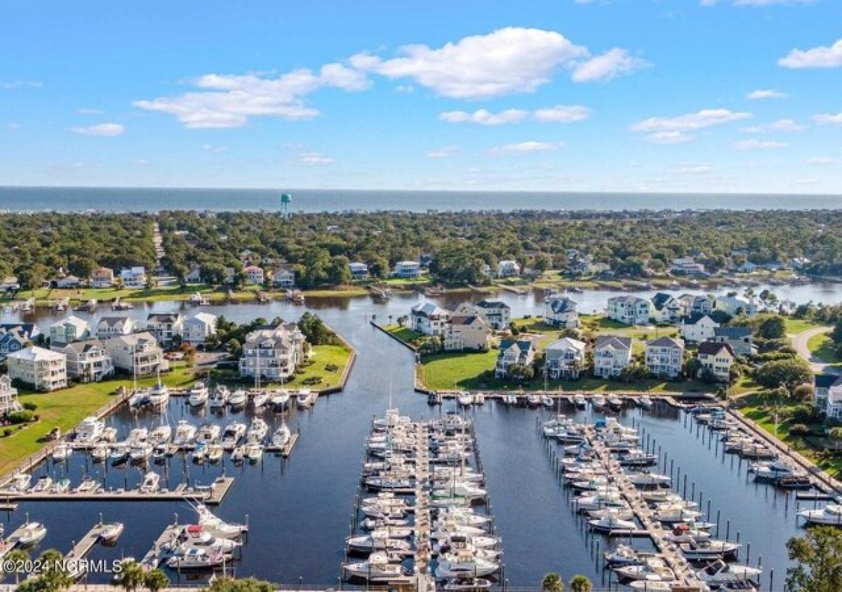 Picture of Residential Land For Sale in Southport, North Carolina, United States