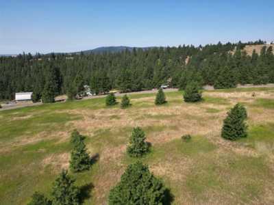 Residential Land For Sale in Mica, Washington