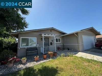 Home For Sale in Bay Point, California