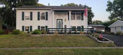 Home For Sale in Gahanna, Ohio