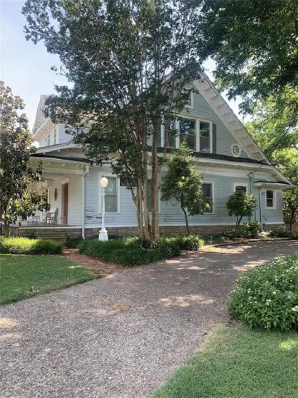 Picture of Home For Sale in Honey Grove, Texas, United States