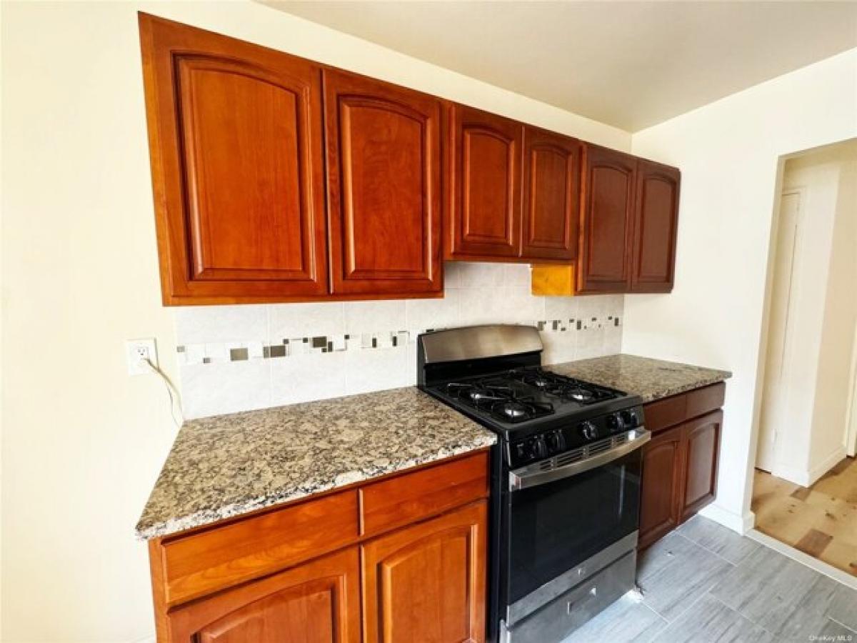 Picture of Apartment For Rent in Mineola, New York, United States