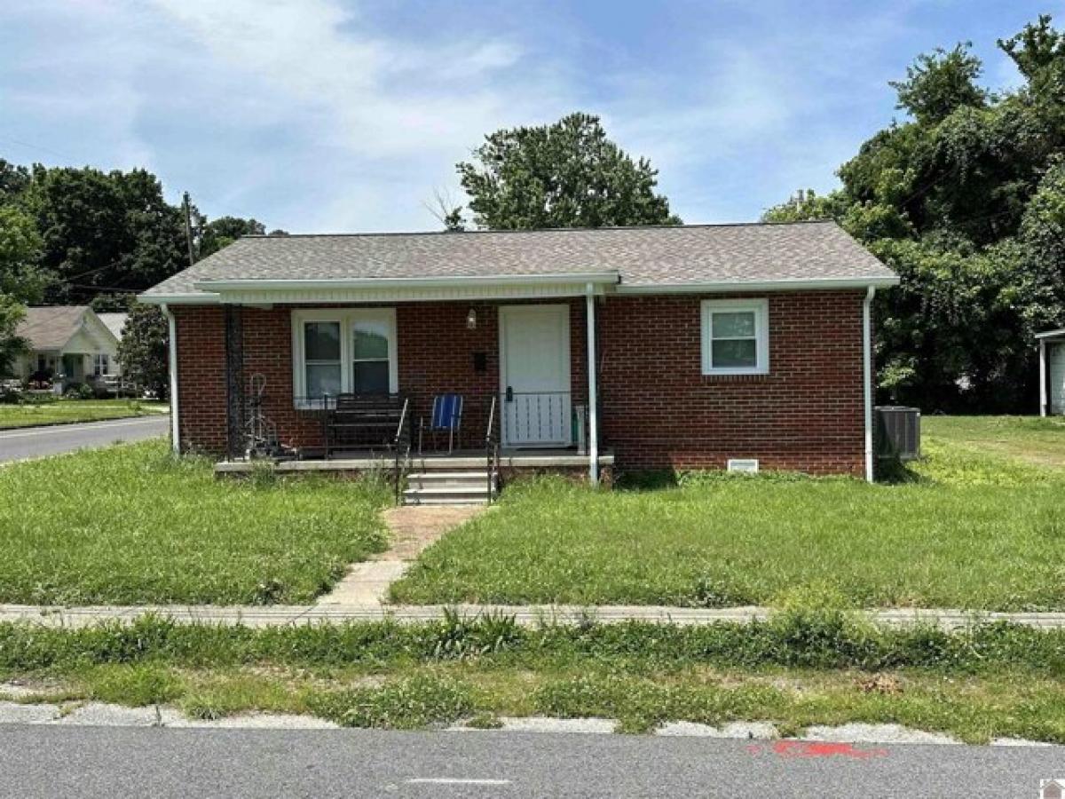 Picture of Home For Sale in Benton, Kentucky, United States