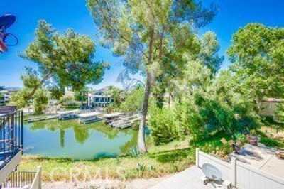 Home For Sale in Canyon Lake, California