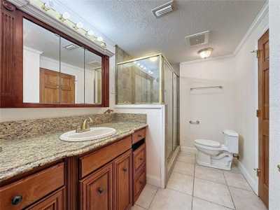 Home For Sale in Geneva, Florida