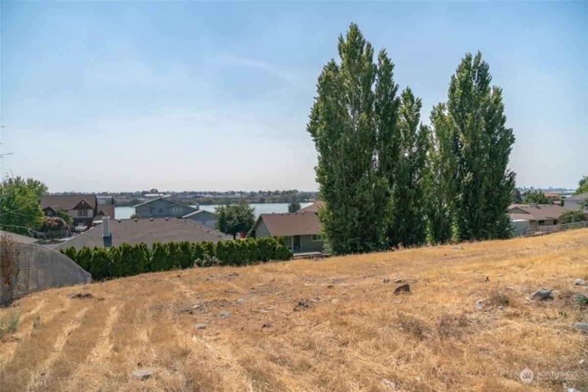 Picture of Residential Land For Sale in Moses Lake, Washington, United States