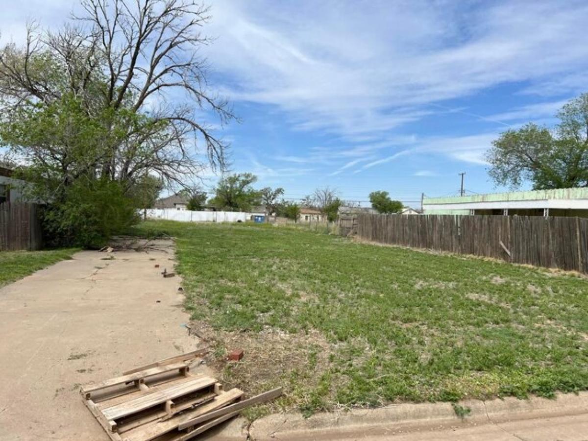 Picture of Residential Land For Sale in Hereford, Texas, United States