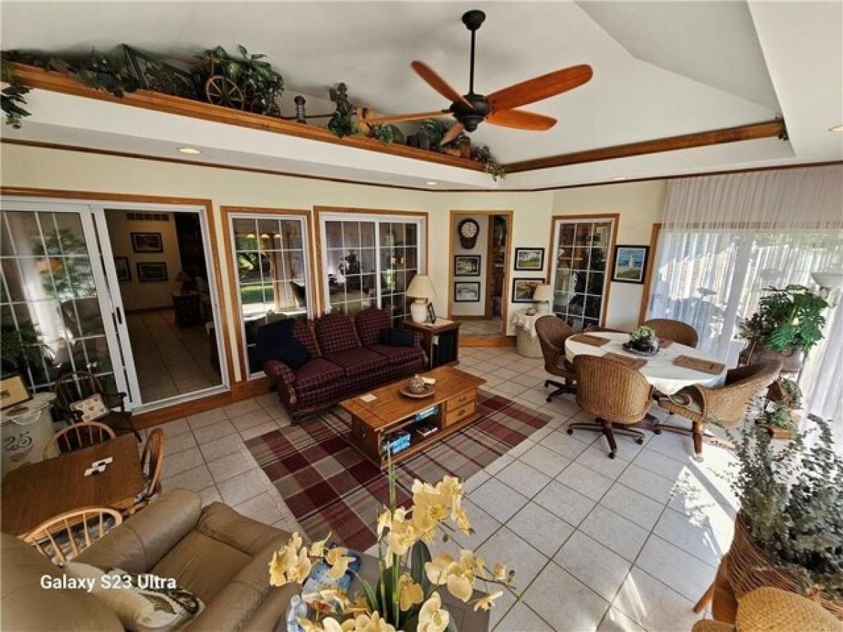 Picture of Home For Sale in Leavenworth, Kansas, United States