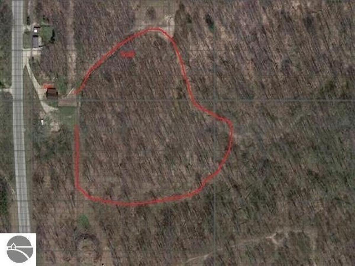 Picture of Residential Land For Sale in Benzonia, Michigan, United States